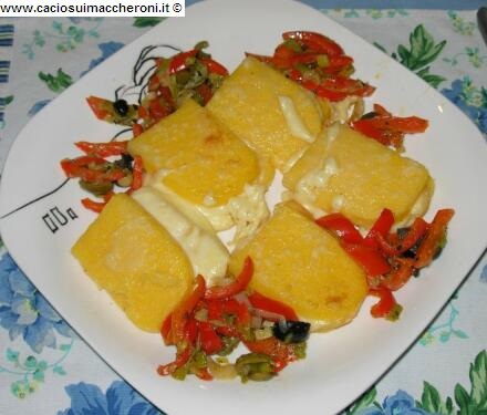 Tramezzini di polenta al formaggio