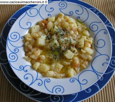 Minestra semplice di patate